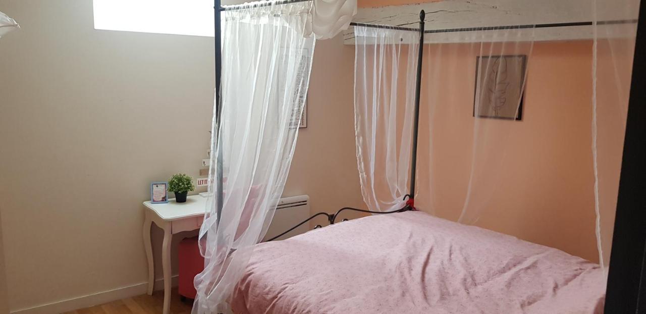 La campagne Bretonne Villa Parigné Esterno foto